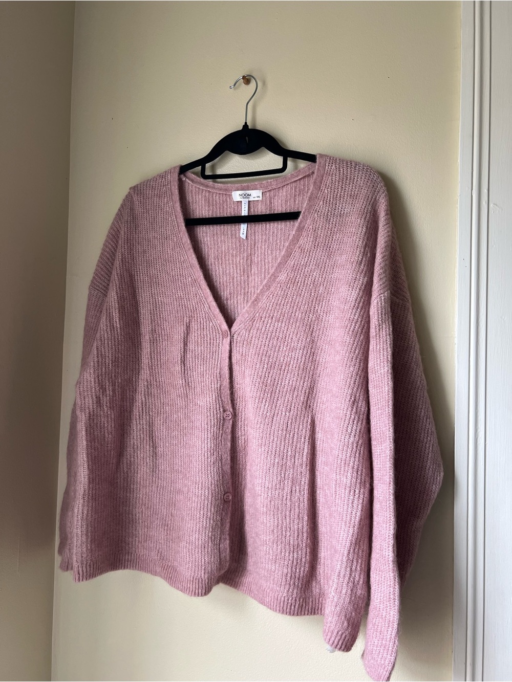 Noom by Stockmann Pink V-Neck Button down Cardigan Sweater, Wool Mohair blend